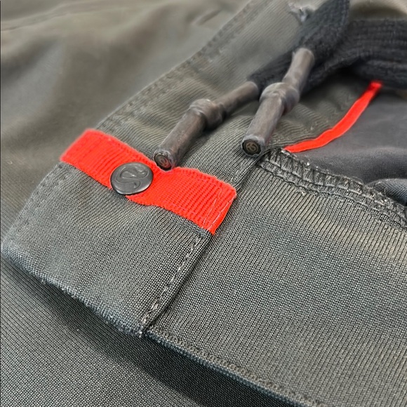 Lululemon ABC Jogger Men's Dark Charcoal Grey‎ (34"x30 1/2") - Picture 11 of 15